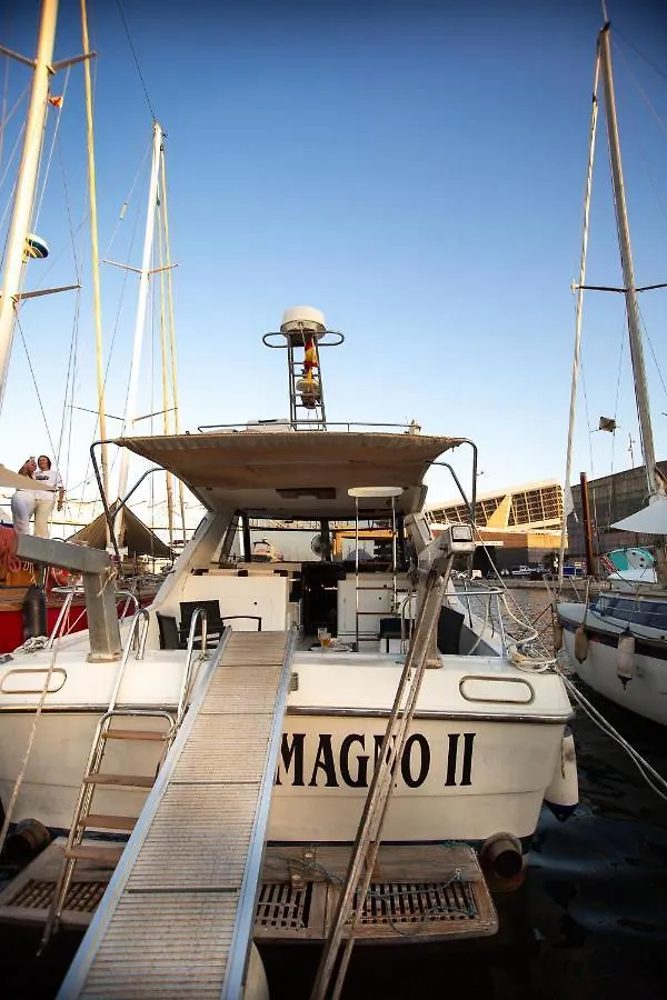 Magno II Boat Hotel Sant Adria de Besos 0*,