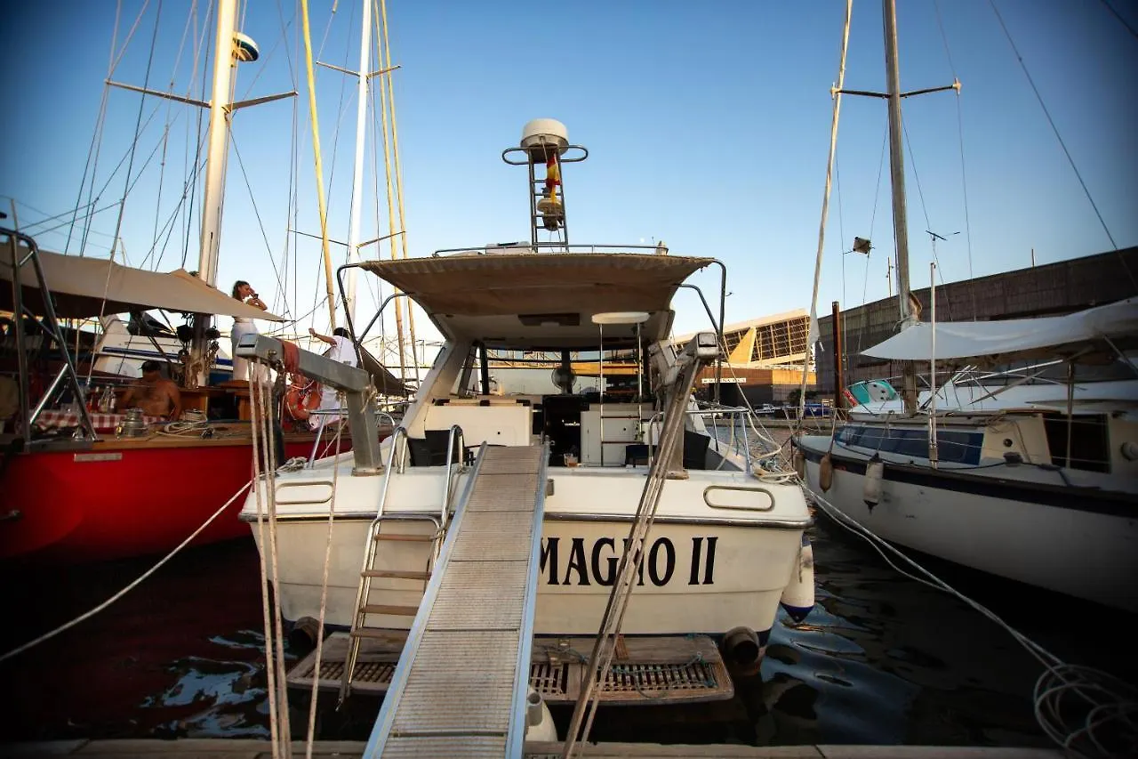 Magno II Boat Hotel Sant Adria de Besos