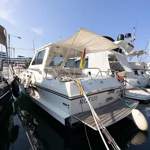 Botel Rufus Port Forum, Sant Adria de Besos
